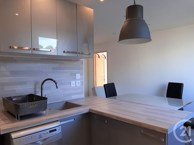 Appartement F3 à louer - 3 pièces - 45.0 m2 - BAGNOLS SUR CEZE - 30 - LANGUEDOC-ROUSSILLON - Century 21 La Big