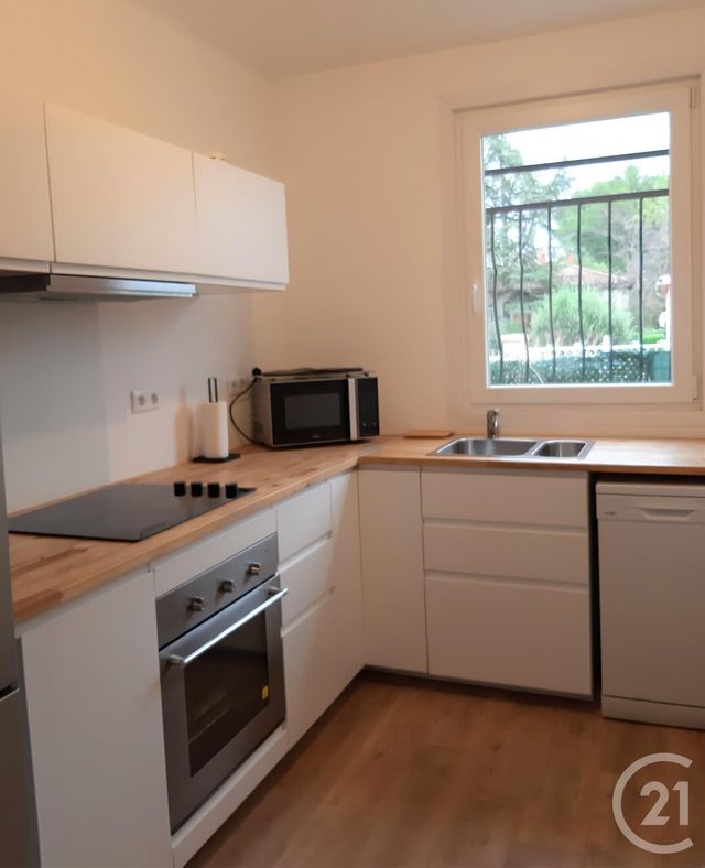 Appartement F3 à louer - 3 pièces - 63.0 m2 - BAGNOLS SUR CEZE - 30 - LANGUEDOC-ROUSSILLON - Century 21 La Big