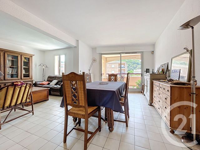 Appartement T4 à vendre - 4 pièces - 77.15 m2 - BAGNOLS SUR CEZE - 30 - LANGUEDOC-ROUSSILLON - Century 21 La Big