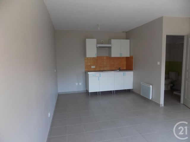 Appartement F1 à louer - 1 pièce - 24.75 m2 - BAGNOLS SUR CEZE - 30 - LANGUEDOC-ROUSSILLON - Century 21 La Big