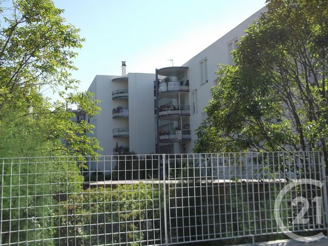 Appartement T4 à louer - 4 pièces - 63.48 m2 - BAGNOLS SUR CEZE - 30 - LANGUEDOC-ROUSSILLON - Century 21 La Big