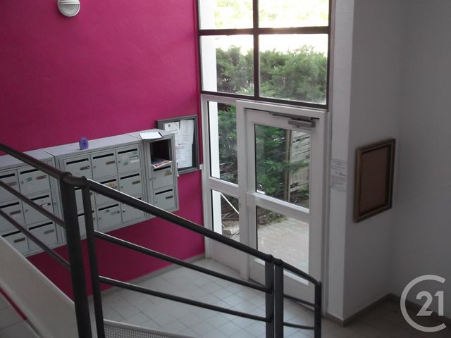 Appartement T4 à louer - 4 pièces - 63.48 m2 - BAGNOLS SUR CEZE - 30 - LANGUEDOC-ROUSSILLON - Century 21 La Big