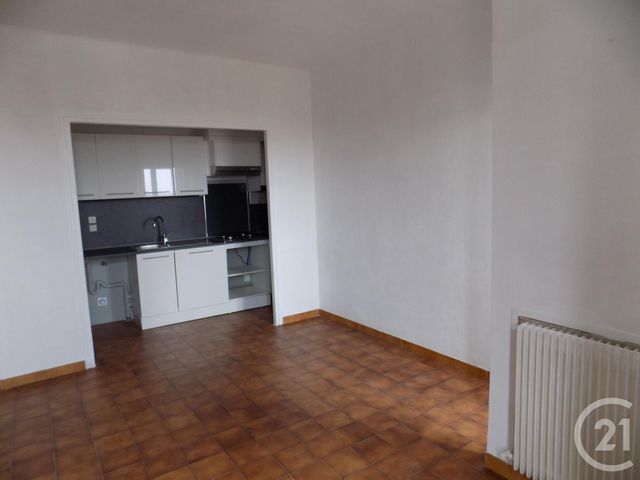 Appartement à louer - 2 pièces - 45.0 m2 - BAGNOLS SUR CEZE - 30 - LANGUEDOC-ROUSSILLON - Century 21 La Big