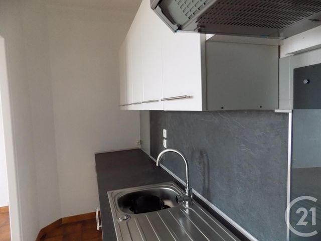 Appartement à louer - 2 pièces - 45.0 m2 - BAGNOLS SUR CEZE - 30 - LANGUEDOC-ROUSSILLON - Century 21 La Big