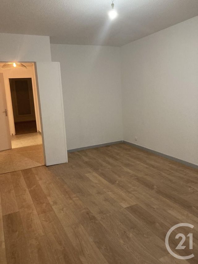 Appartement F3 à louer - 3 pièces - 69.0 m2 - BAGNOLS SUR CEZE - 30 - LANGUEDOC-ROUSSILLON - Century 21 La Big