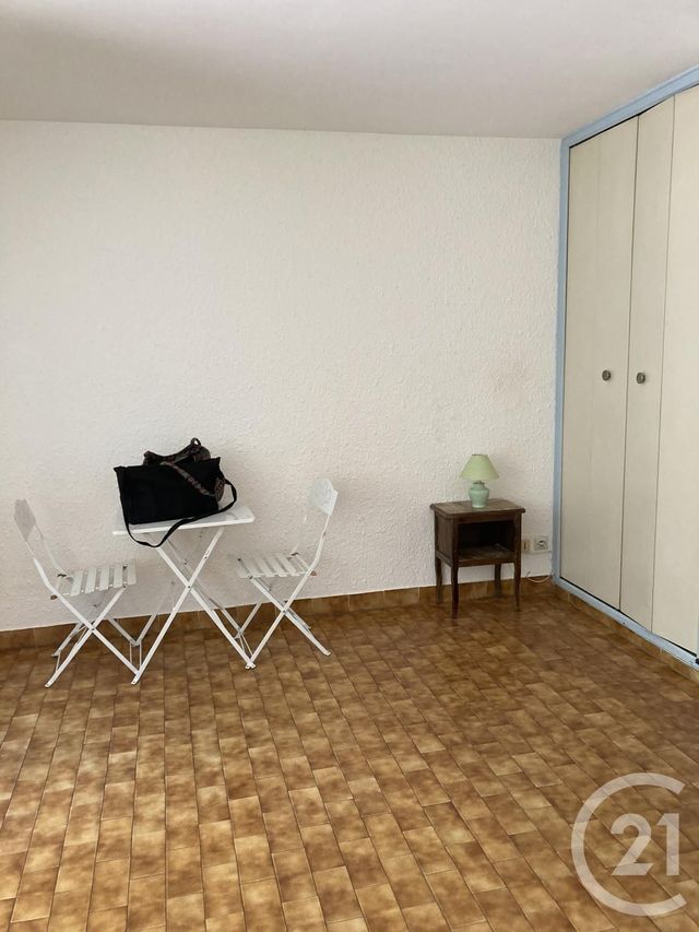 Appartement F1 à vendre BAGNOLS SUR CEZE