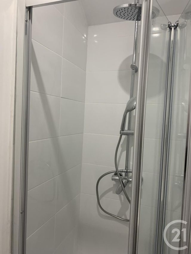 Appartement F2 à louer - 2 pièces - 26.65 m2 - BAGNOLS SUR CEZE - 30 - LANGUEDOC-ROUSSILLON - Century 21 La Big