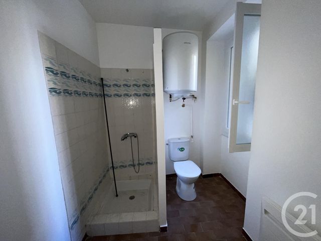 Appartement à louer - 2 pièces - 36.7 m2 - BAGNOLS SUR CEZE - 30 - LANGUEDOC-ROUSSILLON - Century 21 La Big