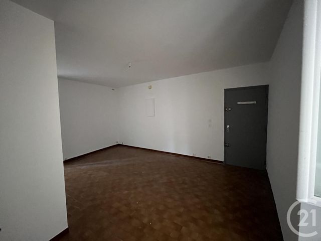 Appartement à louer - 2 pièces - 36.7 m2 - BAGNOLS SUR CEZE - 30 - LANGUEDOC-ROUSSILLON - Century 21 La Big