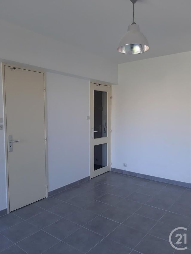 Appartement F1 à louer - 1 pièce - 22.1 m2 - BAGNOLS SUR CEZE - 30 - LANGUEDOC-ROUSSILLON - Century 21 La Big