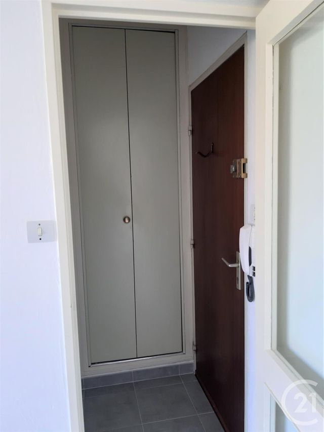 Appartement F1 à louer - 1 pièce - 22.1 m2 - BAGNOLS SUR CEZE - 30 - LANGUEDOC-ROUSSILLON - Century 21 La Big