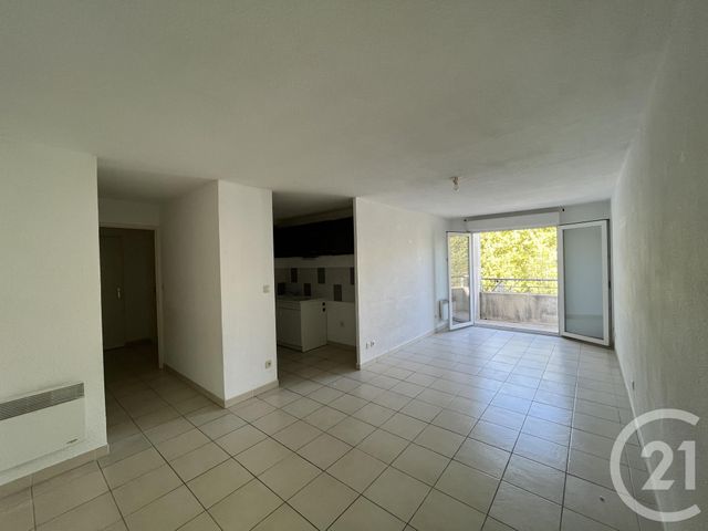 Appartement F3 à louer - 3 pièces - 63.97 m2 - BAGNOLS SUR CEZE - 30 - LANGUEDOC-ROUSSILLON - Century 21 La Big