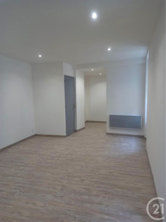Appartement F2 à louer - 2 pièces - 42.35 m2 - BAGNOLS SUR CEZE - 30 - LANGUEDOC-ROUSSILLON - Century 21 La Big