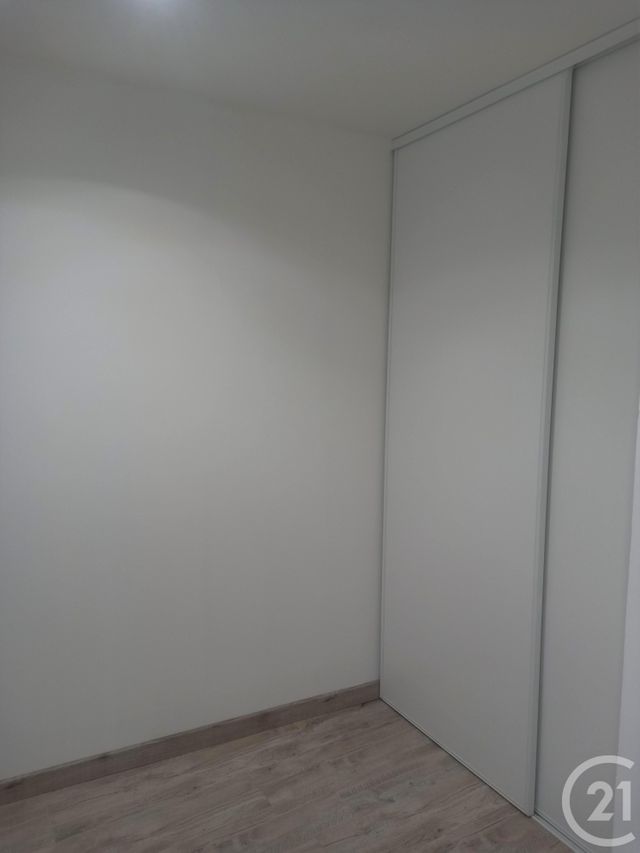 Appartement F2 à louer - 2 pièces - 42.35 m2 - BAGNOLS SUR CEZE - 30 - LANGUEDOC-ROUSSILLON - Century 21 La Big