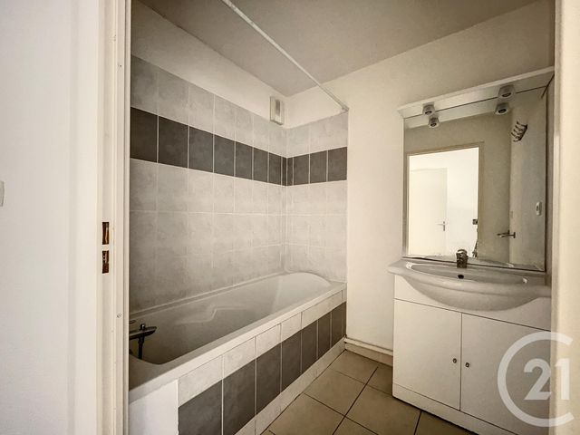 Appartement F3 à vendre - 3 pièces - 61.17 m2 - BAGNOLS SUR CEZE - 30 - LANGUEDOC-ROUSSILLON - Century 21 La Big