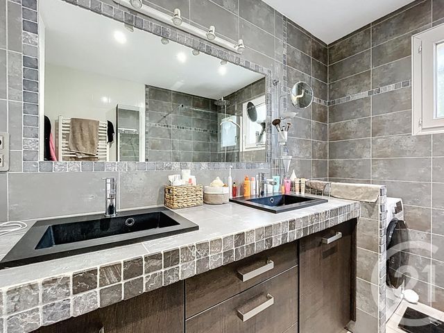 maison à vendre - 5 pièces - 121.37 m2 - BAGNOLS SUR CEZE - 30 - LANGUEDOC-ROUSSILLON - Century 21 La Big