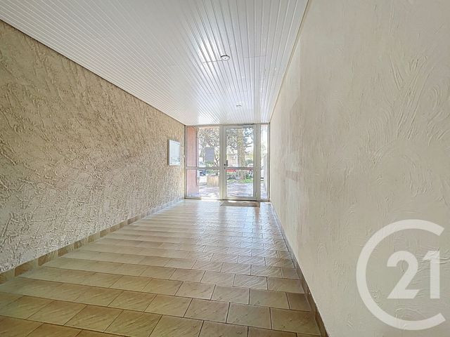 Appartement T2 à vendre - 2 pièces - 43.21 m2 - BAGNOLS SUR CEZE - 30 - LANGUEDOC-ROUSSILLON - Century 21 La Big