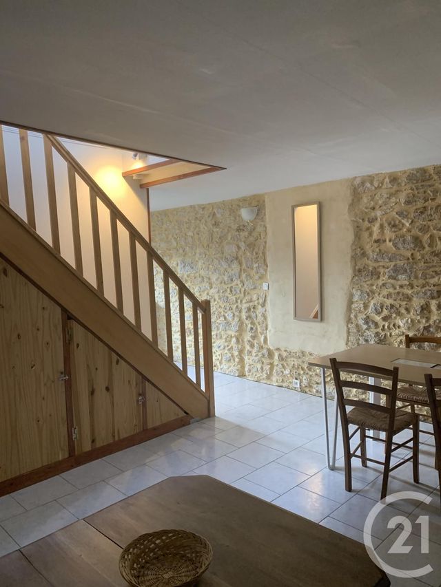 Afficher la photo en grand Appartement à louer - 2 pièces - 72.0 m2 - ST ANDRE DE ROQUEPERTUIS - 30 - LANGUEDOC-ROUSSILLON - Century 21 La Big