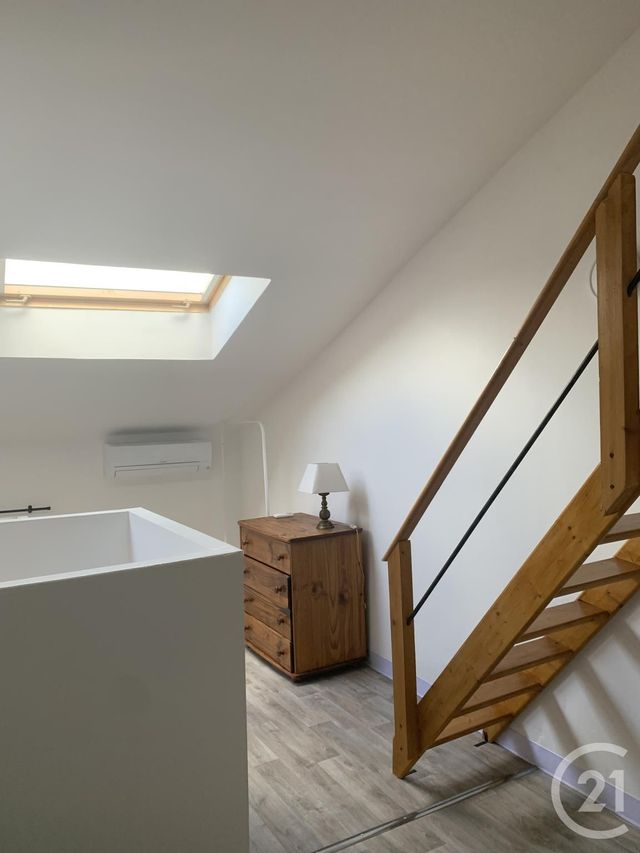Afficher la photo en grand Appartement à louer - 2 pièces - 72.0 m2 - ST ANDRE DE ROQUEPERTUIS - 30 - LANGUEDOC-ROUSSILLON - Century 21 La Big