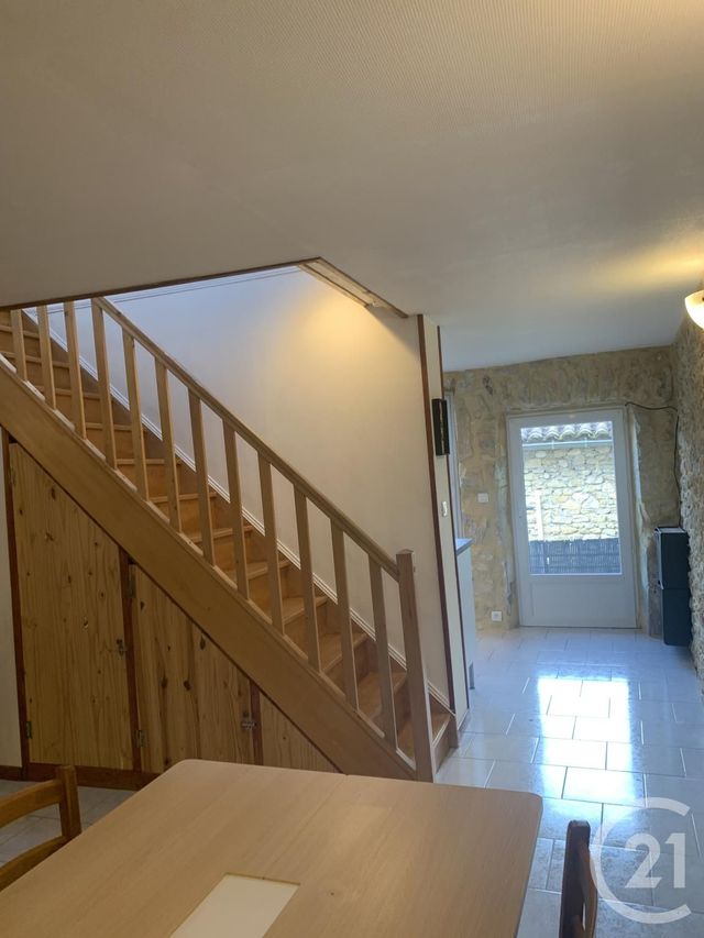 Afficher la photo en grand Appartement à louer - 2 pièces - 72.0 m2 - ST ANDRE DE ROQUEPERTUIS - 30 - LANGUEDOC-ROUSSILLON - Century 21 La Big