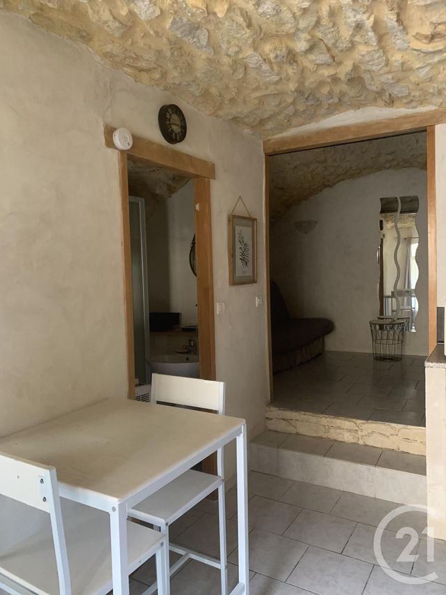 Afficher la photo en grand Appartement à louer - 2 pièces - 72.0 m2 - ST ANDRE DE ROQUEPERTUIS - 30 - LANGUEDOC-ROUSSILLON - Century 21 La Big