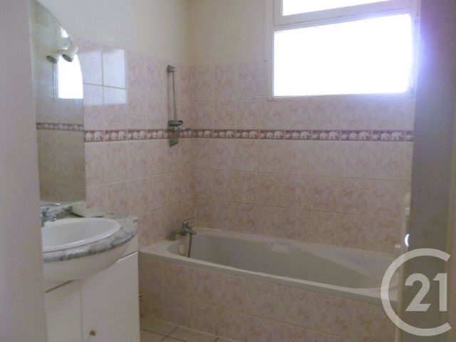 Appartement T4 à vendre - 4 pièces - 96.54 m2 - BAGNOLS SUR CEZE - 30 - LANGUEDOC-ROUSSILLON - Century 21 La Big