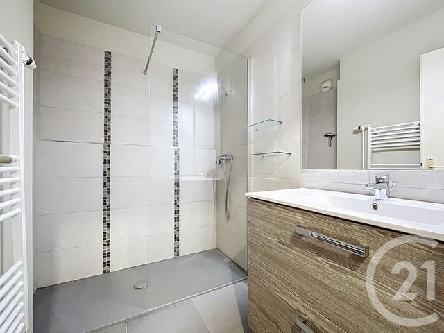 Appartement à vendre - 2 pièces - 39.82 m2 - BAGNOLS SUR CEZE - 30 - LANGUEDOC-ROUSSILLON - Century 21 La Big