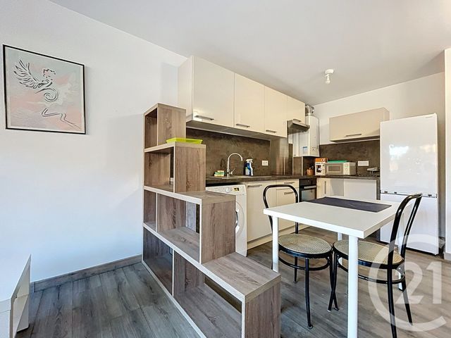 Appartement à vendre - 2 pièces - 39.82 m2 - BAGNOLS SUR CEZE - 30 - LANGUEDOC-ROUSSILLON - Century 21 La Big
