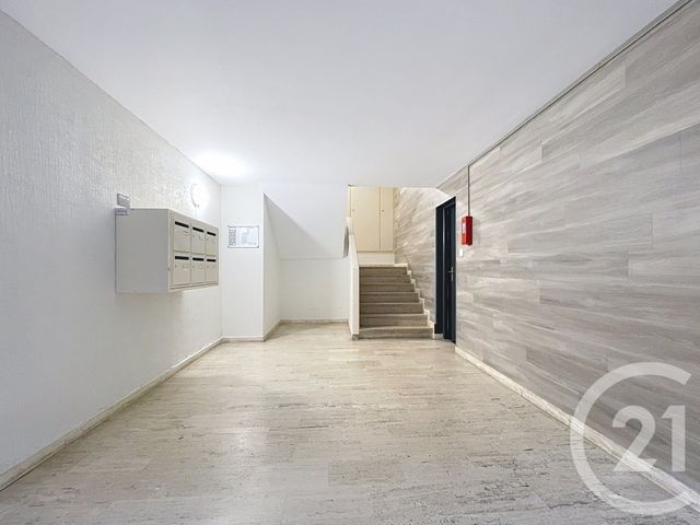 Appartement à vendre - 2 pièces - 39.82 m2 - BAGNOLS SUR CEZE - 30 - LANGUEDOC-ROUSSILLON - Century 21 La Big