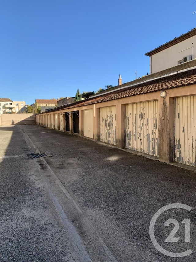 parking à louer - 17.0 m2 - BAGNOLS SUR CEZE - 30 - LANGUEDOC-ROUSSILLON - Century 21 La Big