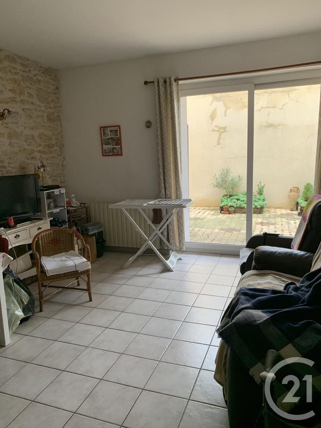 Appartement à louer - 2 pièces - 42.0 m2 - BAGNOLS SUR CEZE - 30 - LANGUEDOC-ROUSSILLON - Century 21 La Big