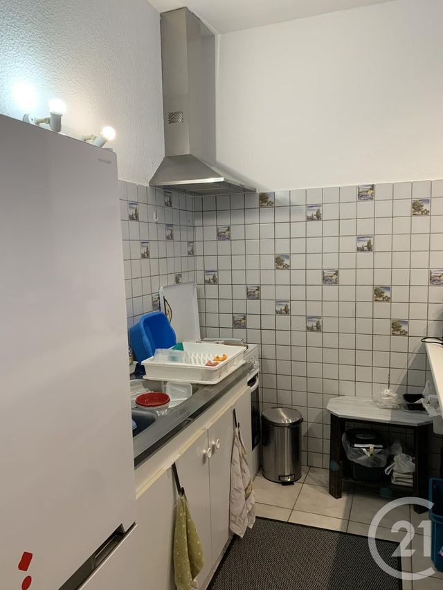 Appartement à louer - 2 pièces - 42.0 m2 - BAGNOLS SUR CEZE - 30 - LANGUEDOC-ROUSSILLON - Century 21 La Big