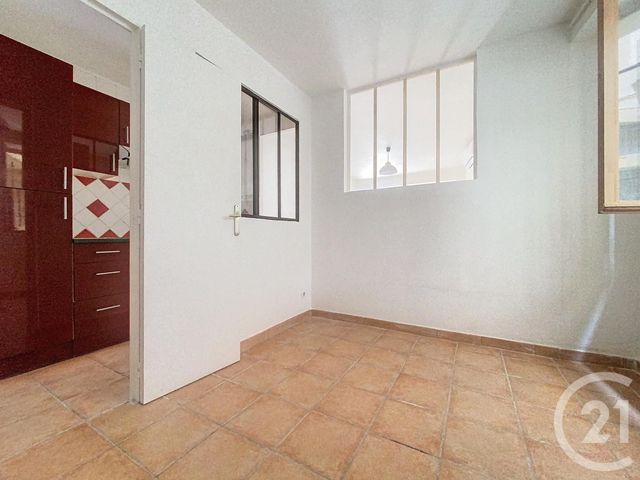Appartement à louer - 2 pièces - 28.8 m2 - BAGNOLS SUR CEZE - 30 - LANGUEDOC-ROUSSILLON - Century 21 La Big