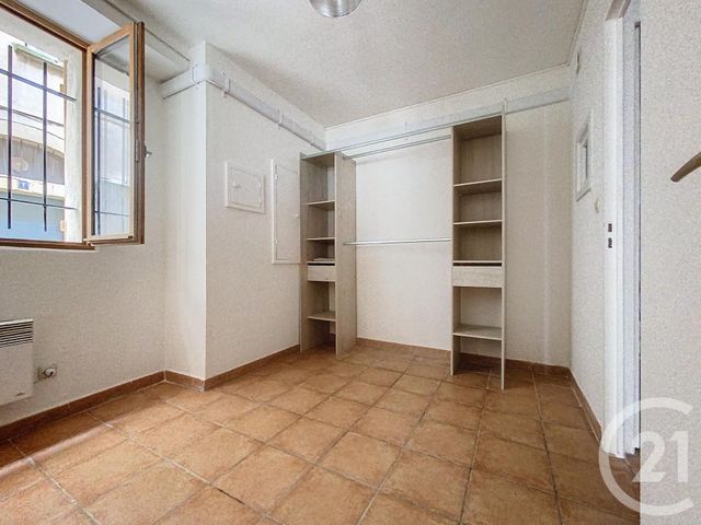 Appartement à louer - 2 pièces - 28.8 m2 - BAGNOLS SUR CEZE - 30 - LANGUEDOC-ROUSSILLON - Century 21 La Big