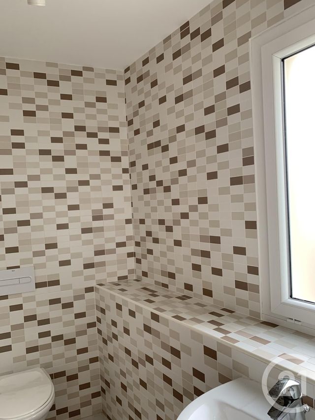 Appartement à louer - 4 pièces - 94.27 m2 - CODOLET - 30 - LANGUEDOC-ROUSSILLON - Century 21 La Big