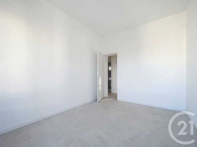 Appartement T3 à vendre - 3 pièces - 54.0 m2 - BAGNOLS SUR CEZE - 30 - LANGUEDOC-ROUSSILLON - Century 21 La Big