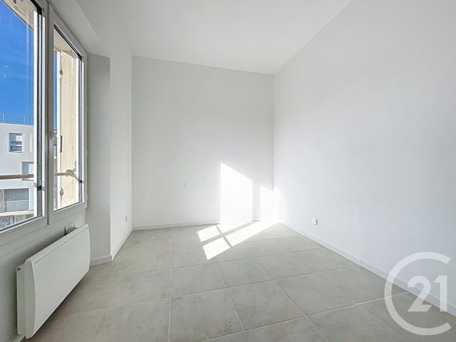 Appartement T3 à vendre - 3 pièces - 54.0 m2 - BAGNOLS SUR CEZE - 30 - LANGUEDOC-ROUSSILLON - Century 21 La Big