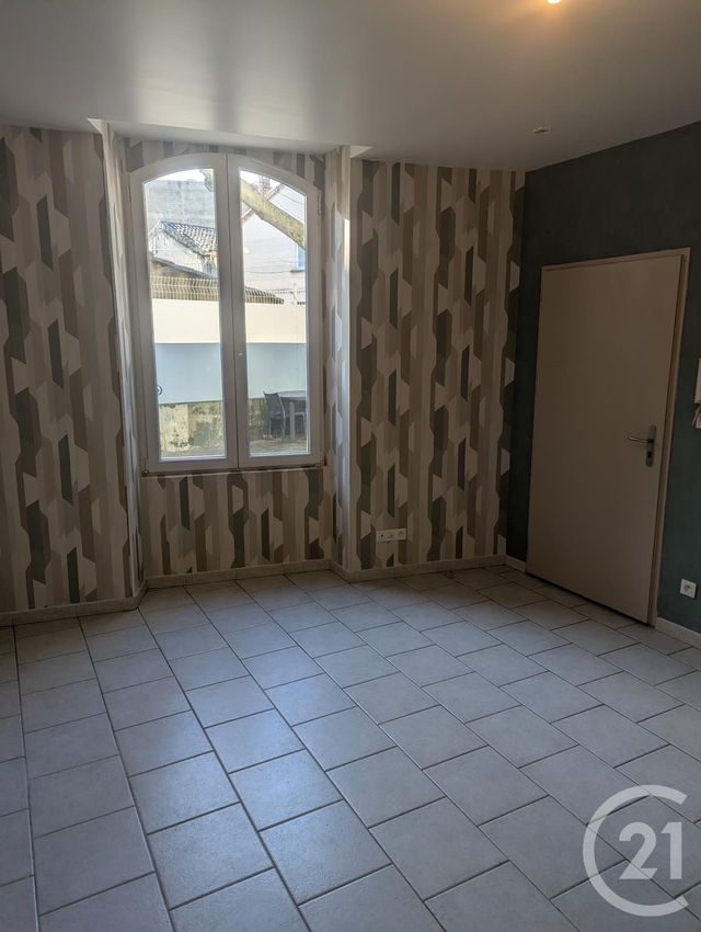 Appartement Studio à louer - 1 pièce - 19.64 m2 - BAGNOLS SUR CEZE - 30 - LANGUEDOC-ROUSSILLON - Century 21 La Big