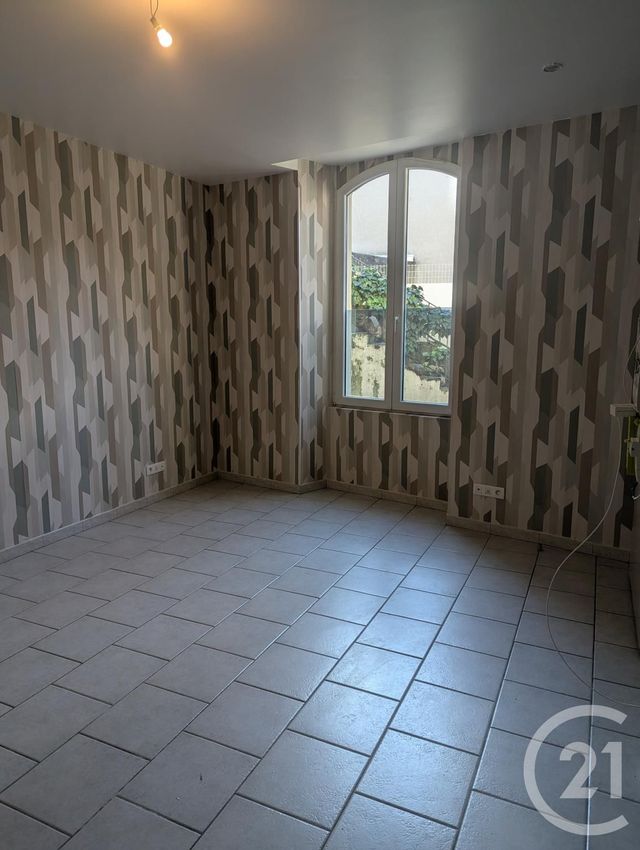 Appartement Studio à louer - 1 pièce - 19.64 m2 - BAGNOLS SUR CEZE - 30 - LANGUEDOC-ROUSSILLON - Century 21 La Big