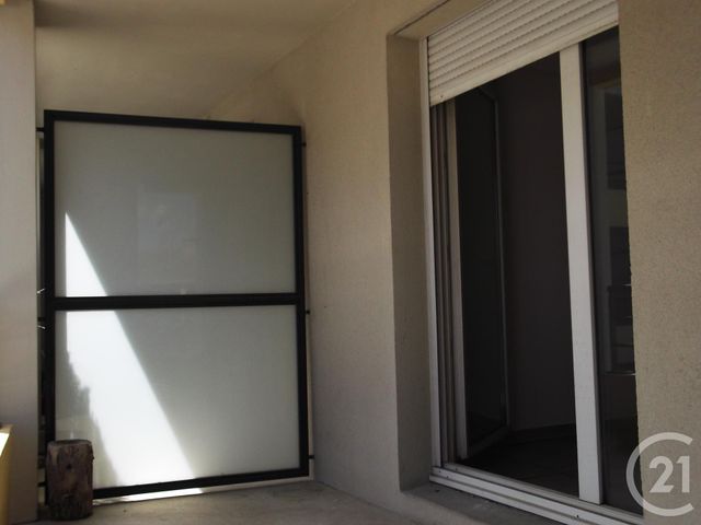Appartement F3 à louer - 3 pièces - 53.2 m2 - BAGNOLS SUR CEZE - 30 - LANGUEDOC-ROUSSILLON - Century 21 La Big