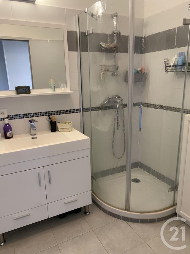 maison à louer - 3 pièces - 85.0 m2 - BAGNOLS SUR CEZE - 30 - LANGUEDOC-ROUSSILLON - Century 21 La Big