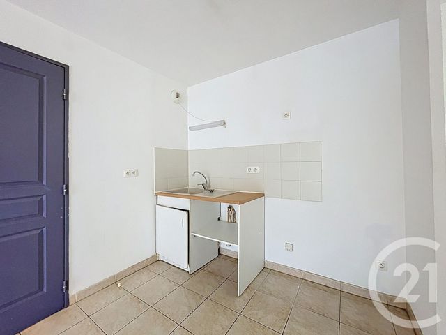 Appartement T3 à vendre - 5 pièces - 55.73 m2 - BAGNOLS SUR CEZE - 30 - LANGUEDOC-ROUSSILLON - Century 21 La Big