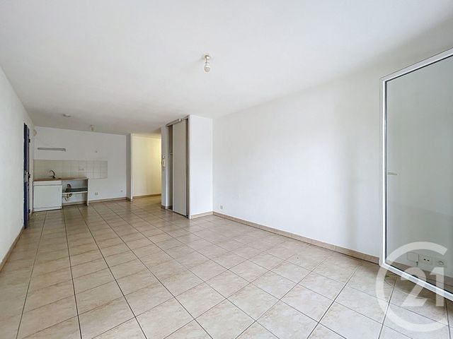 Appartement T3 à vendre - 5 pièces - 55.73 m2 - BAGNOLS SUR CEZE - 30 - LANGUEDOC-ROUSSILLON - Century 21 La Big