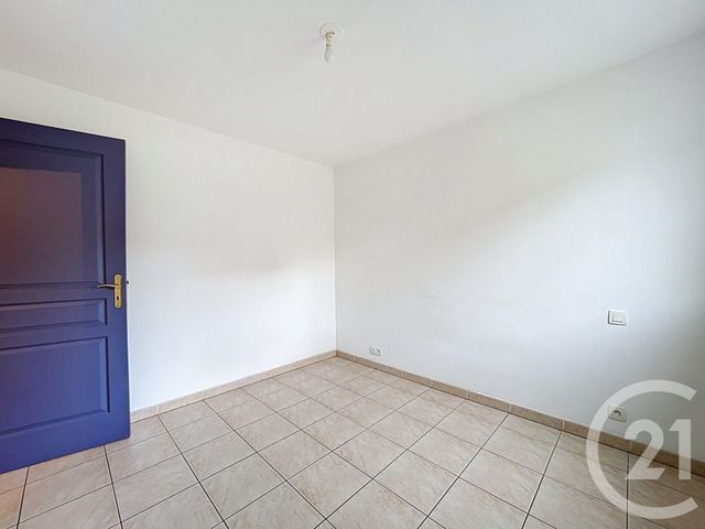 Appartement T3 à vendre - 5 pièces - 55.73 m2 - BAGNOLS SUR CEZE - 30 - LANGUEDOC-ROUSSILLON - Century 21 La Big
