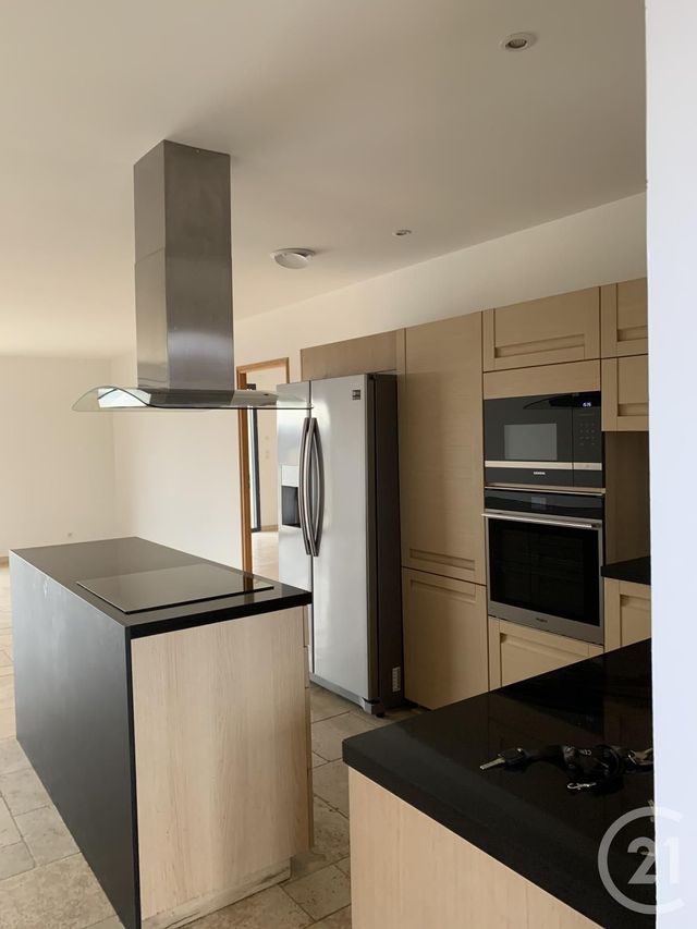 maison à louer - 5 pièces - 150.0 m2 - ST MICHEL D EUZET - 30 - LANGUEDOC-ROUSSILLON - Century 21 La Big