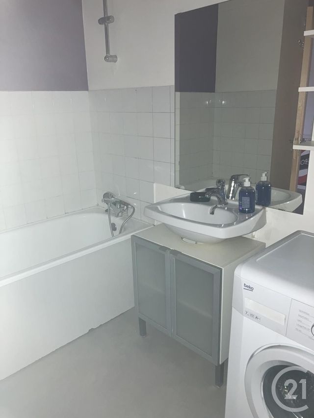 Appartement F2 à louer - 2 pièces - 50.0 m2 - BAGNOLS SUR CEZE - 30 - LANGUEDOC-ROUSSILLON - Century 21 La Big