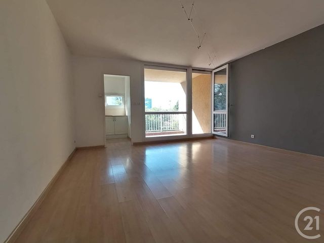 Appartement F2 à louer - 2 pièces - 42.0 m2 - BAGNOLS SUR CEZE - 30 - LANGUEDOC-ROUSSILLON - Century 21 La Big
