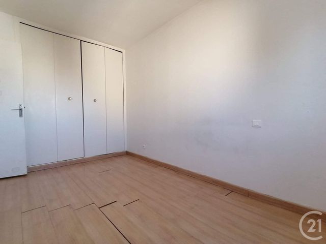Appartement F2 à louer - 2 pièces - 42.0 m2 - BAGNOLS SUR CEZE - 30 - LANGUEDOC-ROUSSILLON - Century 21 La Big