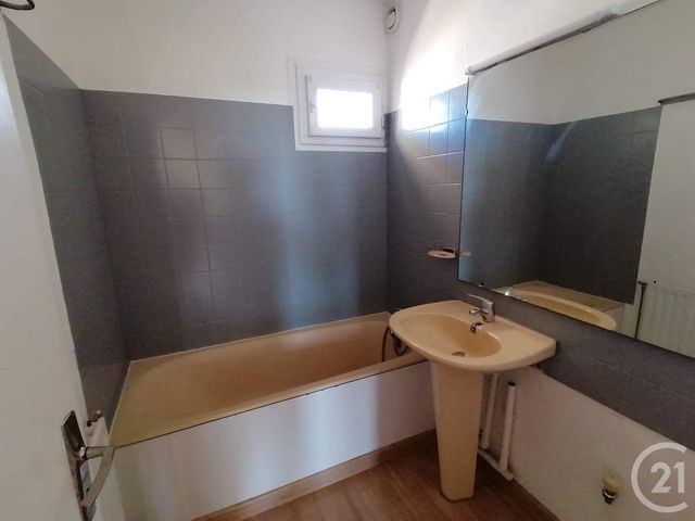 Appartement F2 à louer - 2 pièces - 42.0 m2 - BAGNOLS SUR CEZE - 30 - LANGUEDOC-ROUSSILLON - Century 21 La Big