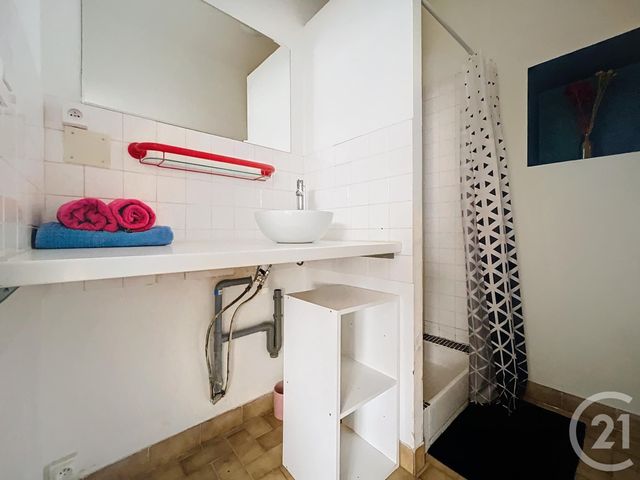 Appartement T1 à louer - 1 pièce - 25.52 m2 - BAGNOLS SUR CEZE - 30 - LANGUEDOC-ROUSSILLON - Century 21 La Big